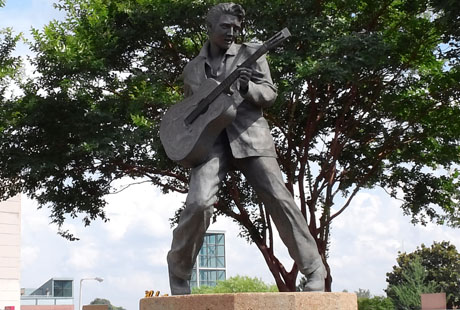 Statue of Elvis